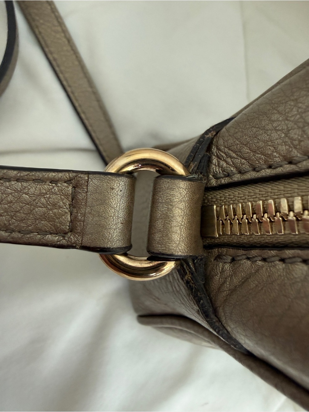 Gucci Soho Disco Small Leather Crossbody Bag Metallic Beige/Champagne Gold DustB - Picture 10 of 17